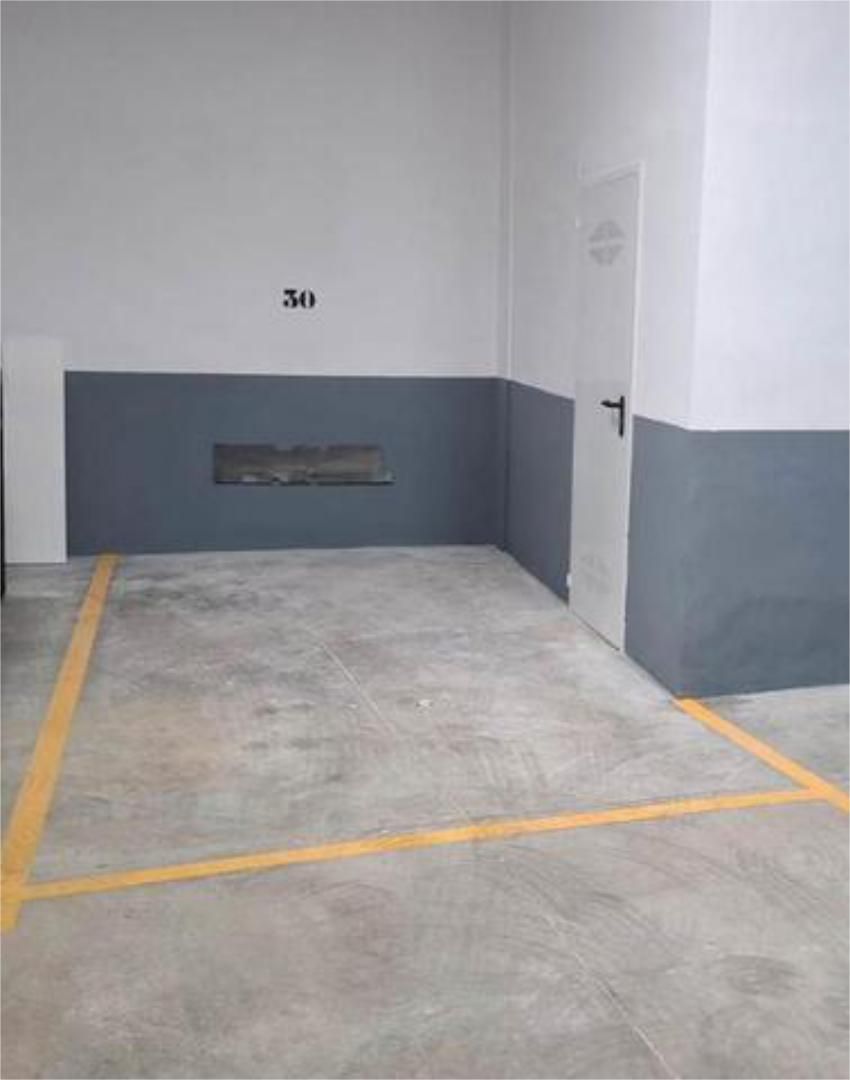 Garage to rent in Paiporta