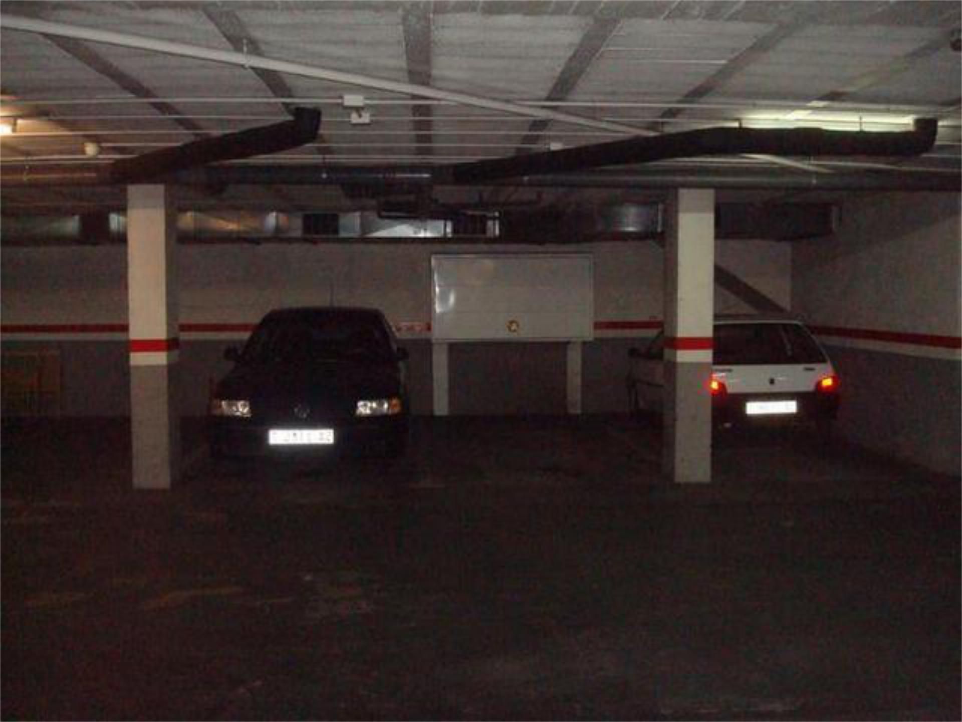 Parking of Garage to rent in Tortosa