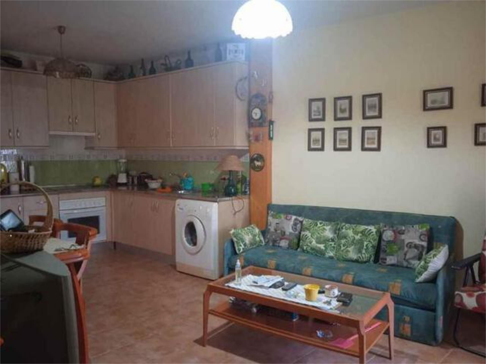 Kitchen of Flat for sale in Benatae