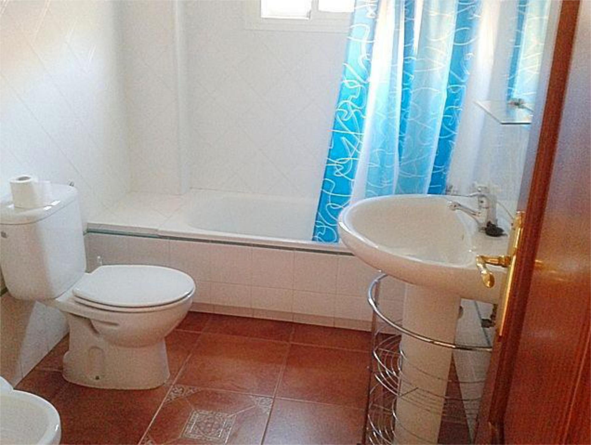 Bathroom of Flat to rent in Cortes de la Frontera  with Terrace and Furnished