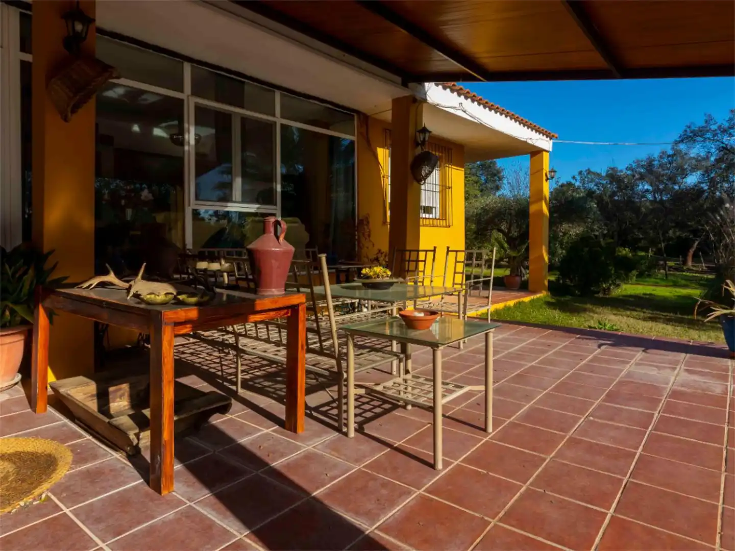 Casa o xalet en venda a Carretera de Sevilla, 9, Carretera de Sevilla - Los Montitos Terrassa de Casa o xalet en venda en Badajoz amb Aire condicionat, Calefacció i Jardí privat