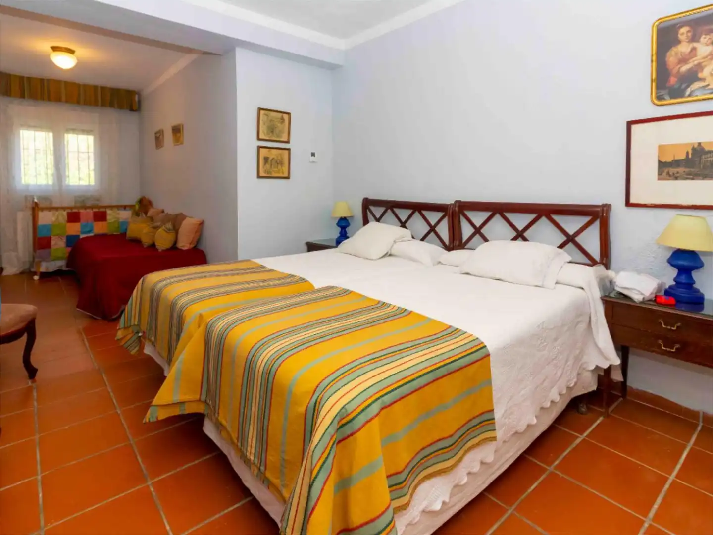 Casa o xalet en venda a Carretera de Sevilla, 9, Carretera de Sevilla - Los Montitos Dormitori de Casa o xalet en venda en Badajoz amb Aire condicionat, Calefacció i Jardí privat