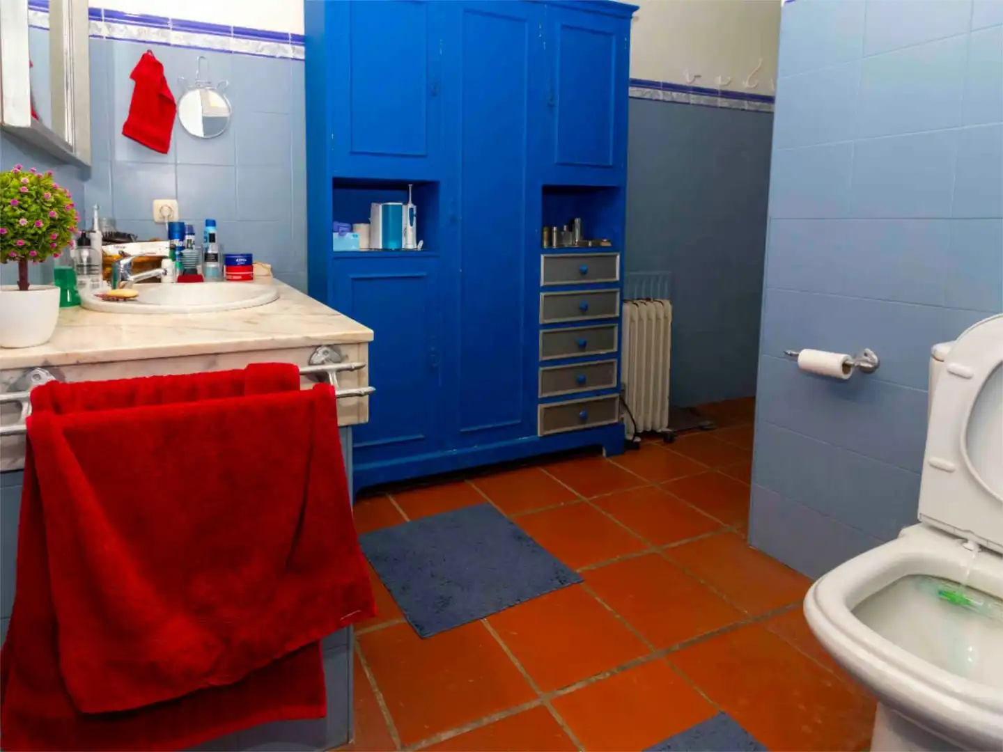 Casa o xalet en venda a Carretera de Sevilla, 9, Carretera de Sevilla - Los Montitos Bany de Casa o xalet en venda en Badajoz amb Aire condicionat, Calefacció i Jardí privat