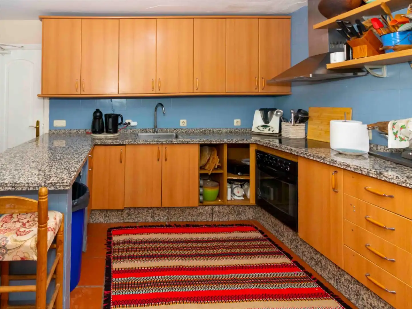 Casa o xalet en venda a Carretera de Sevilla, 9, Carretera de Sevilla - Los Montitos Cuina de Casa o xalet en venda en Badajoz amb Aire condicionat, Calefacció i Jardí privat