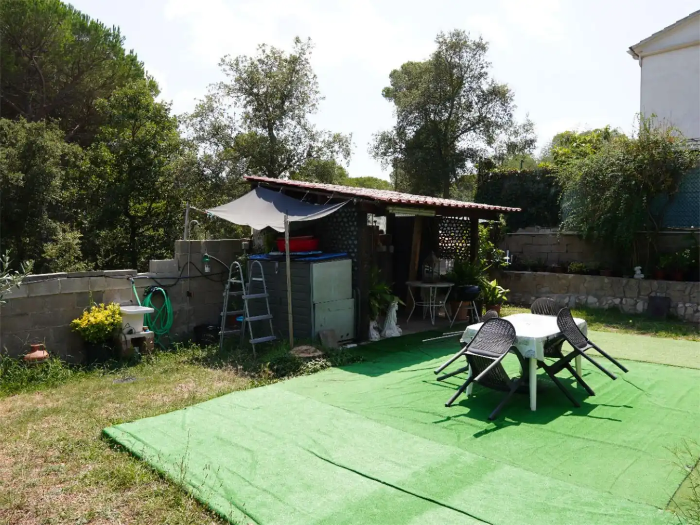 Country homes for sale in Caldes de Malavella Garden of Country homes for sale in Caldes de Malavella