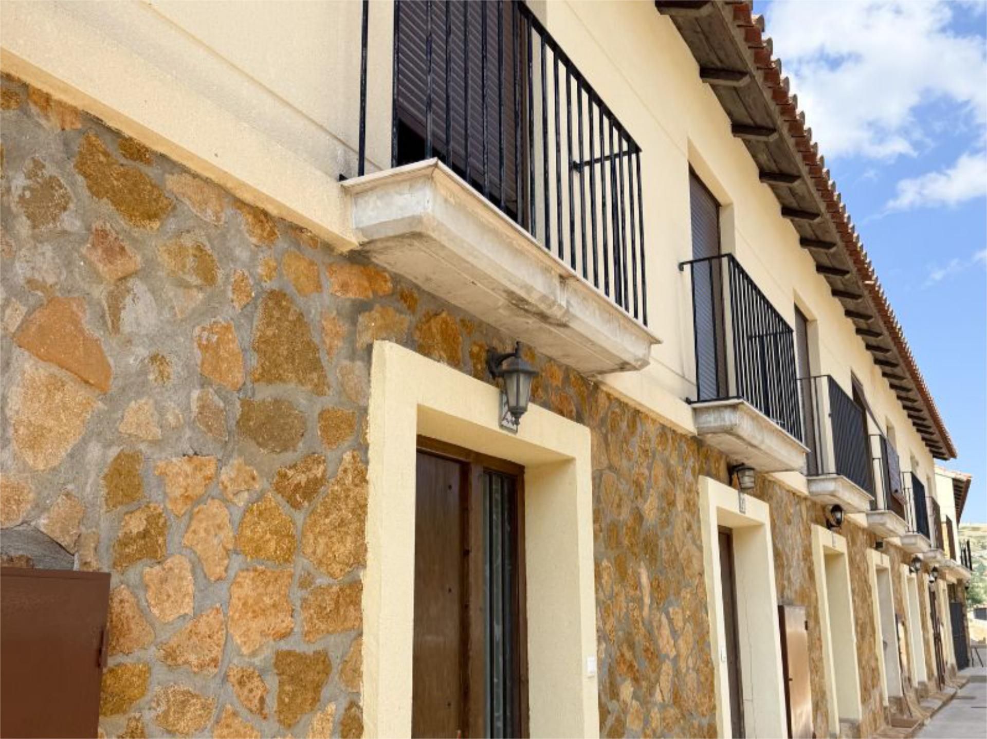 Exterior view of Flat for sale in Valdelinares  with Heating, Terrace and Storage room