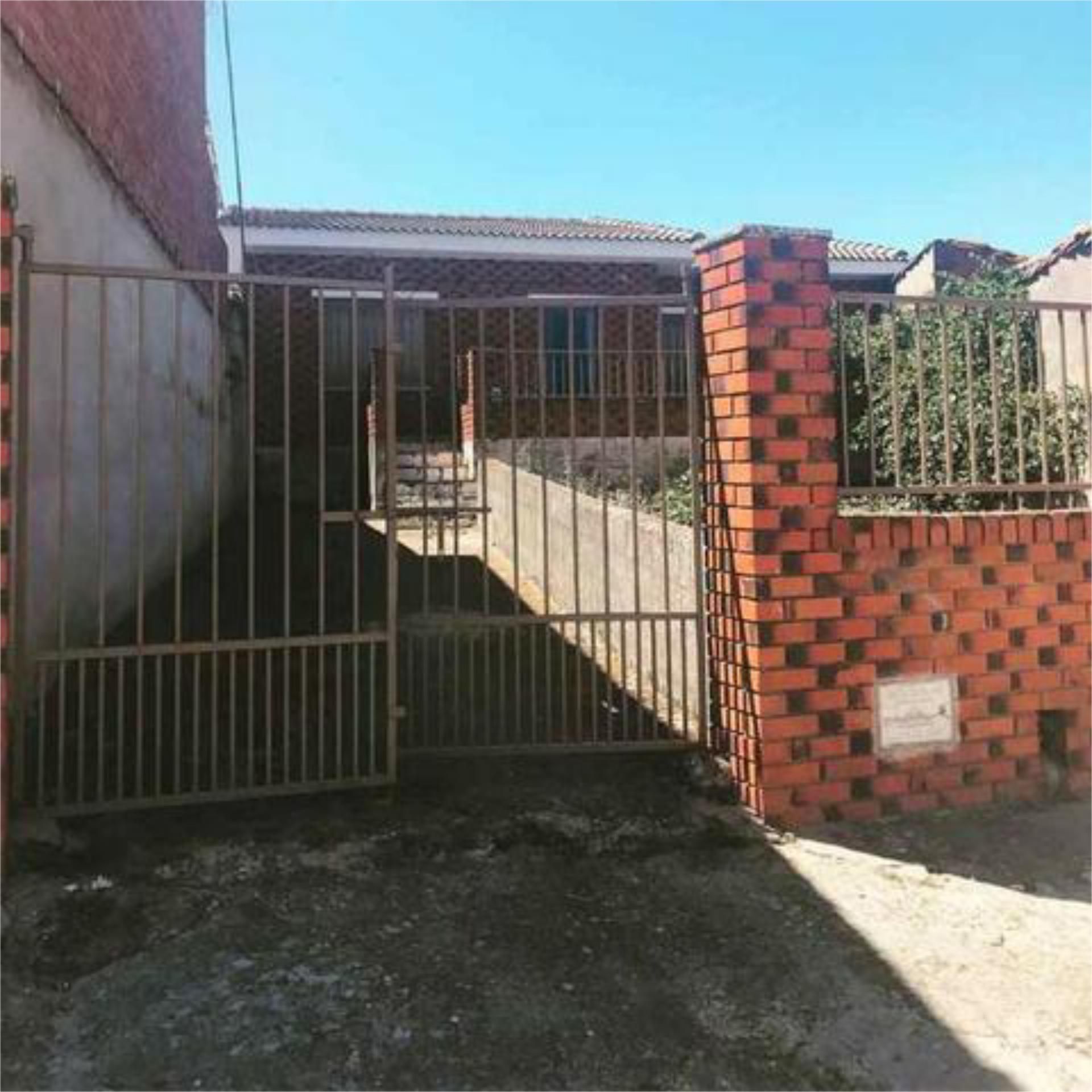 Vista exterior de Casa o xalet en venda en Zarza de Montánchez amb Terrassa