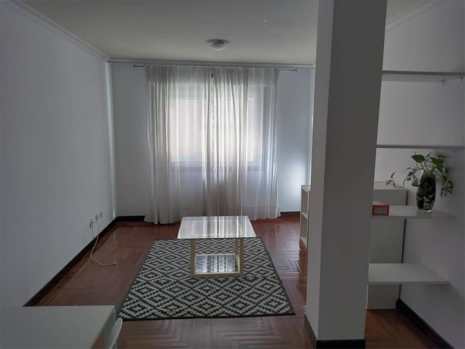 Flat to rent in Rúa Burgos, 9, Casablanca - Calvario