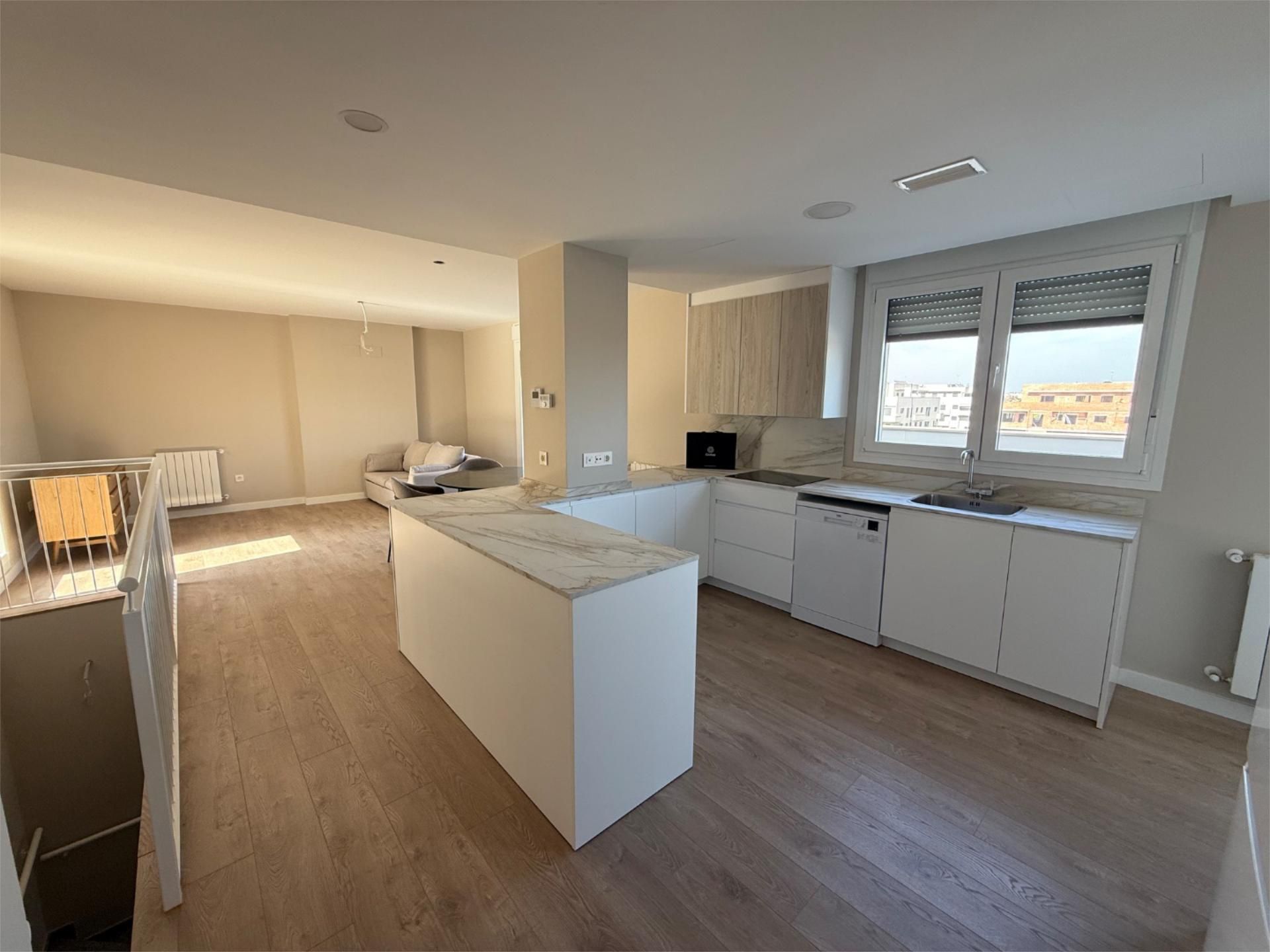 Kitchen of Attic to rent in Badajoz Capital  with Air Conditioner, Heating and Private garden