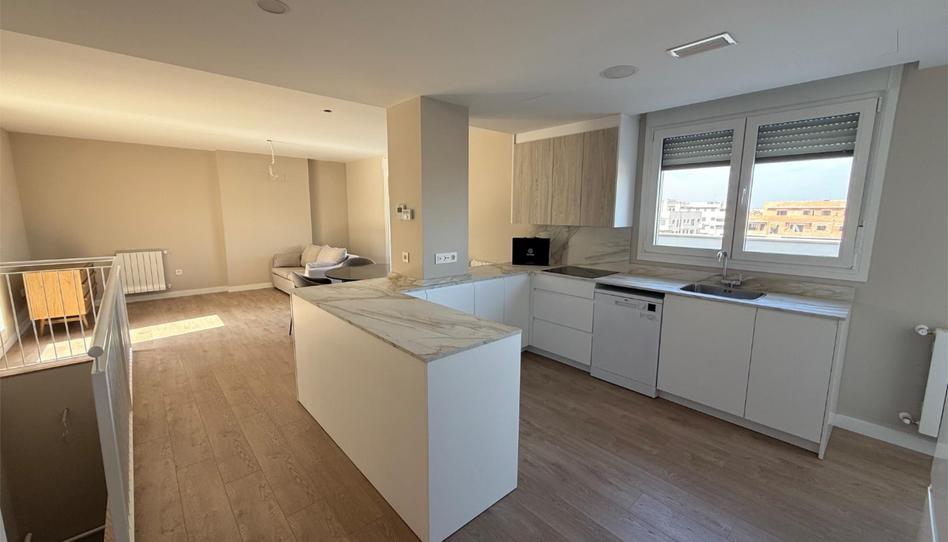 Flat to rent in Urbanizacion Sub, 18a, Avenida Elvas, Badajoz - image 1 Photo 1 of Flat to rent in Urbanizacion Sub, 18a, Avenida Elvas, Badajoz