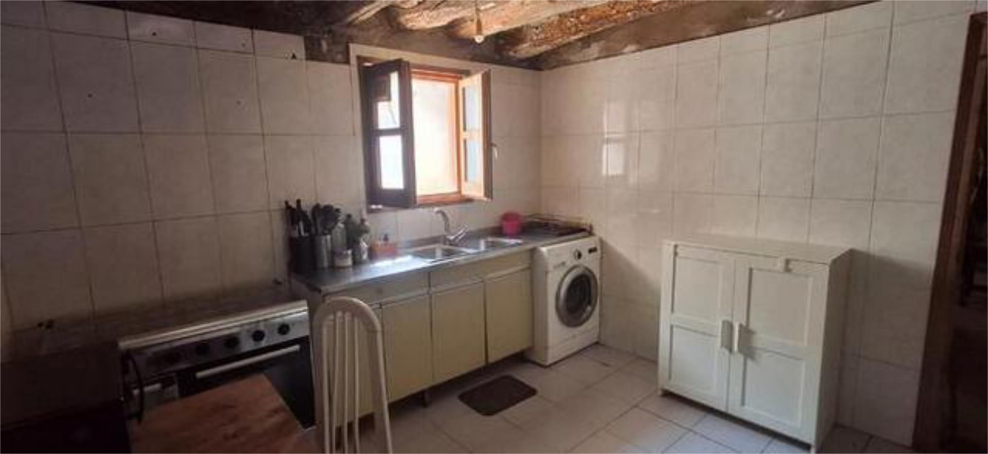 Cuina de Casa o xalet en venda en Sangarrén amb Jardí privat, Terrassa i Traster