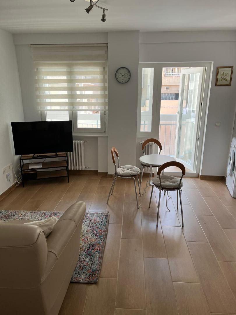 Living room of Flat to share in Salamanca Capital  with Heating, Terrace and Furnished