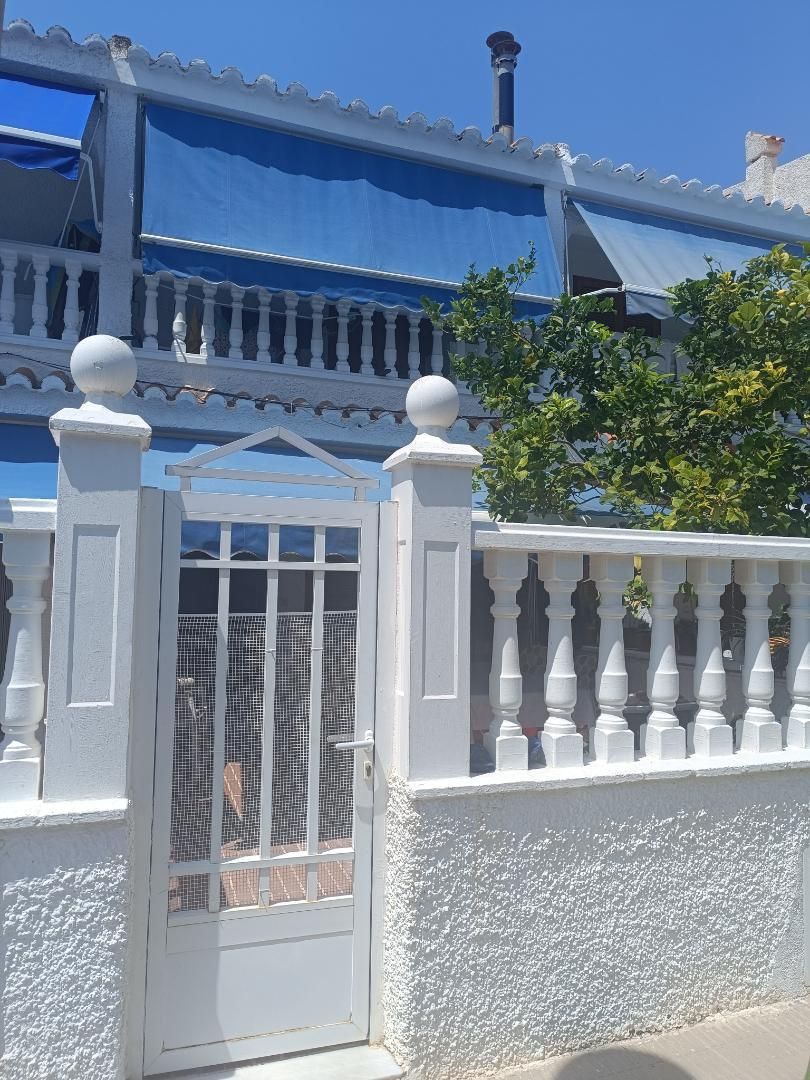 Casa adosada de lloguer a Calle Costa Rica, 21, Calas Santiago Bernabéu