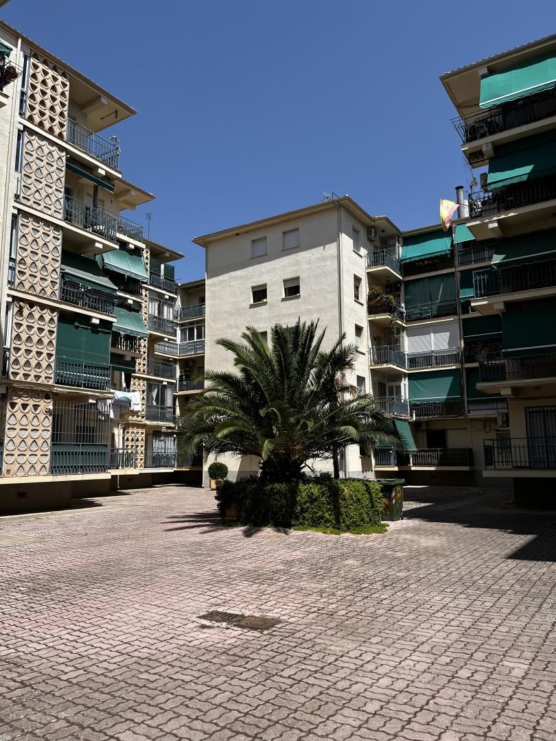 Vista exterior de Pis de lloguer en Ciudad Real Capital amb Terrassa i Balcó