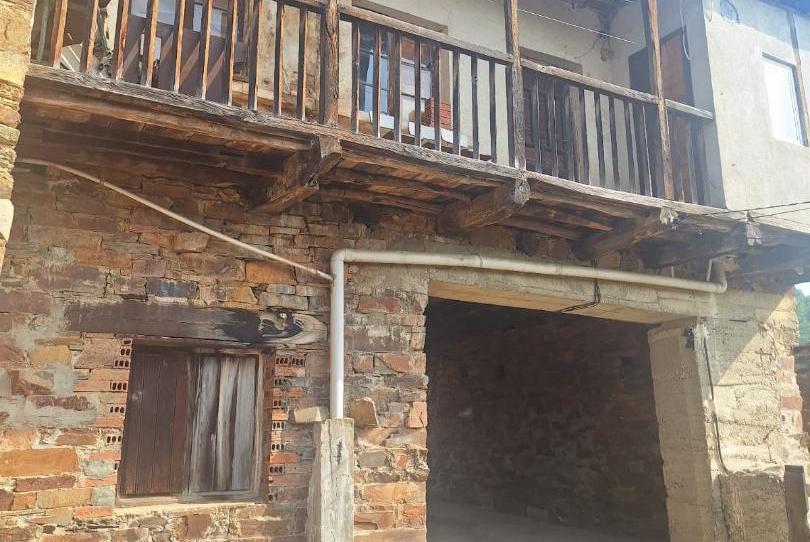 Finca rústica en venda a Calle San Miguel, 24, Villafranca del Bierzo, León - imatge 1 Foto 1 de Finca rústica en venda a Calle San Miguel, 24, Villafranca del Bierzo, León