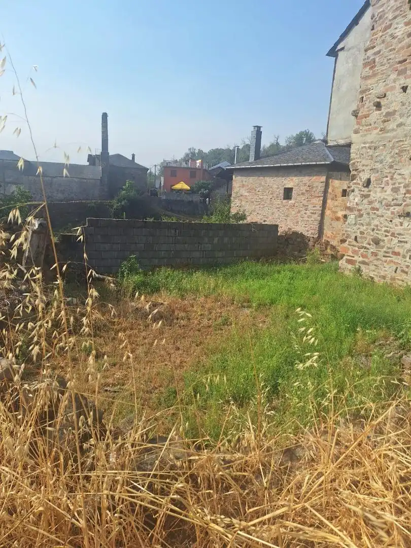 Finca rústica en venda a Calle San Miguel, 24, Villafranca del Bierzo Finca rústica en venda en Villafranca del Bierzo amb Terrassa i Balcó
