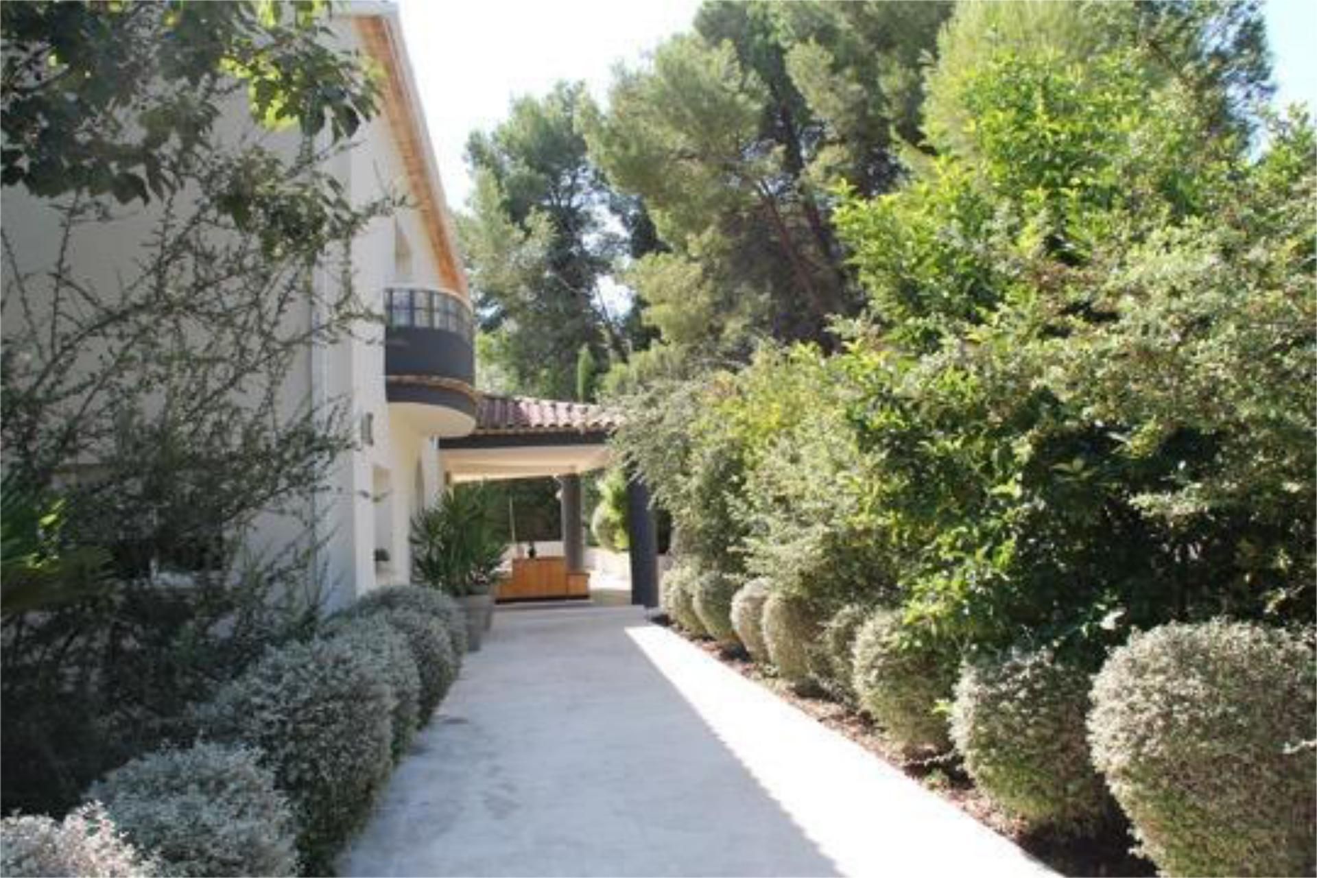 Vista exterior de Casa adosada de lloguer en Cheste amb Calefacció, Jardí privat i Terrassa