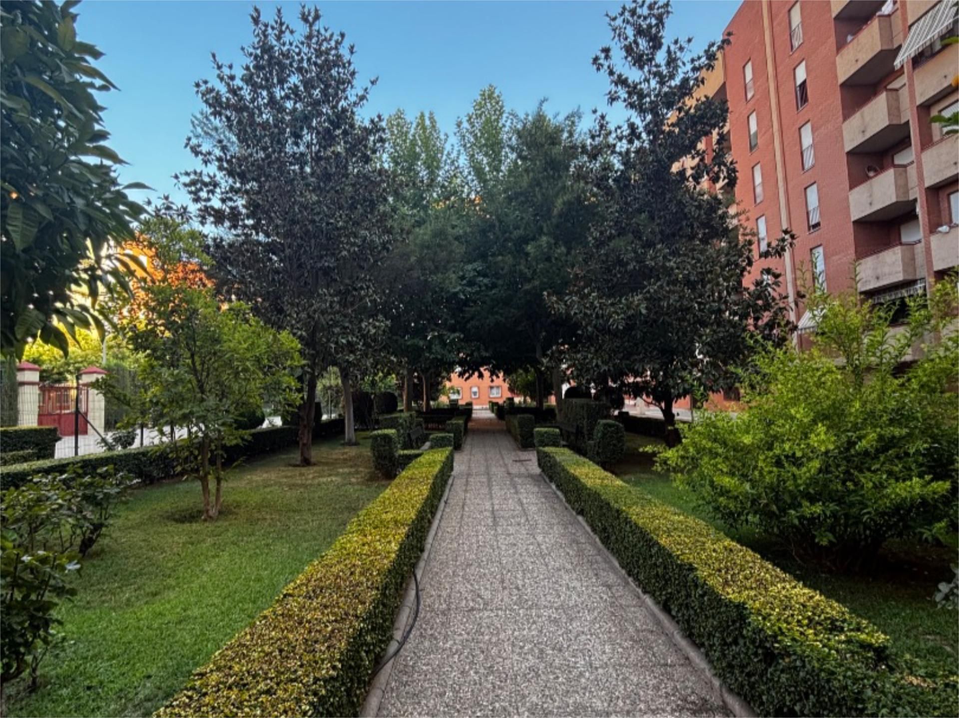 Exterior view of Flat to rent in  Granada Capital  with Private garden, Furnished and Video intercom