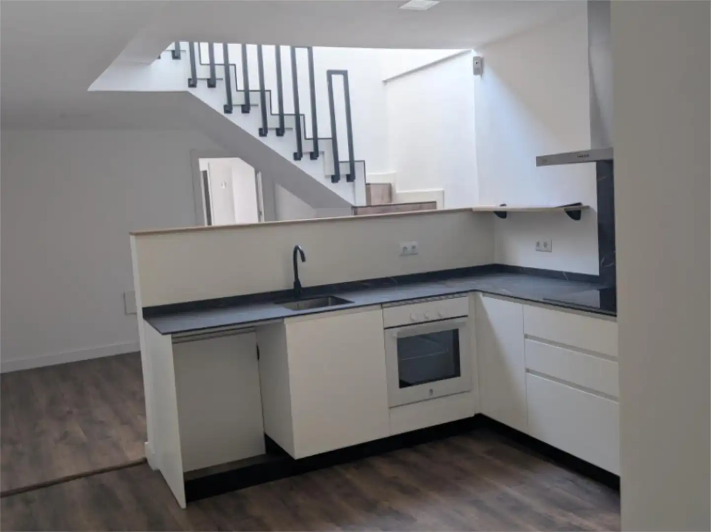 Ático en venta en Calle General Primo de Rivera, 8, Barrio del Centro Ático en venta en Calle General Primo de Rivera, 8, Barrio del Centro