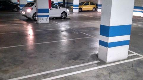 Foto 2 de Garaje de alquiler en Avenida Eduardo Dato, 20, La Buhaira, Sevilla