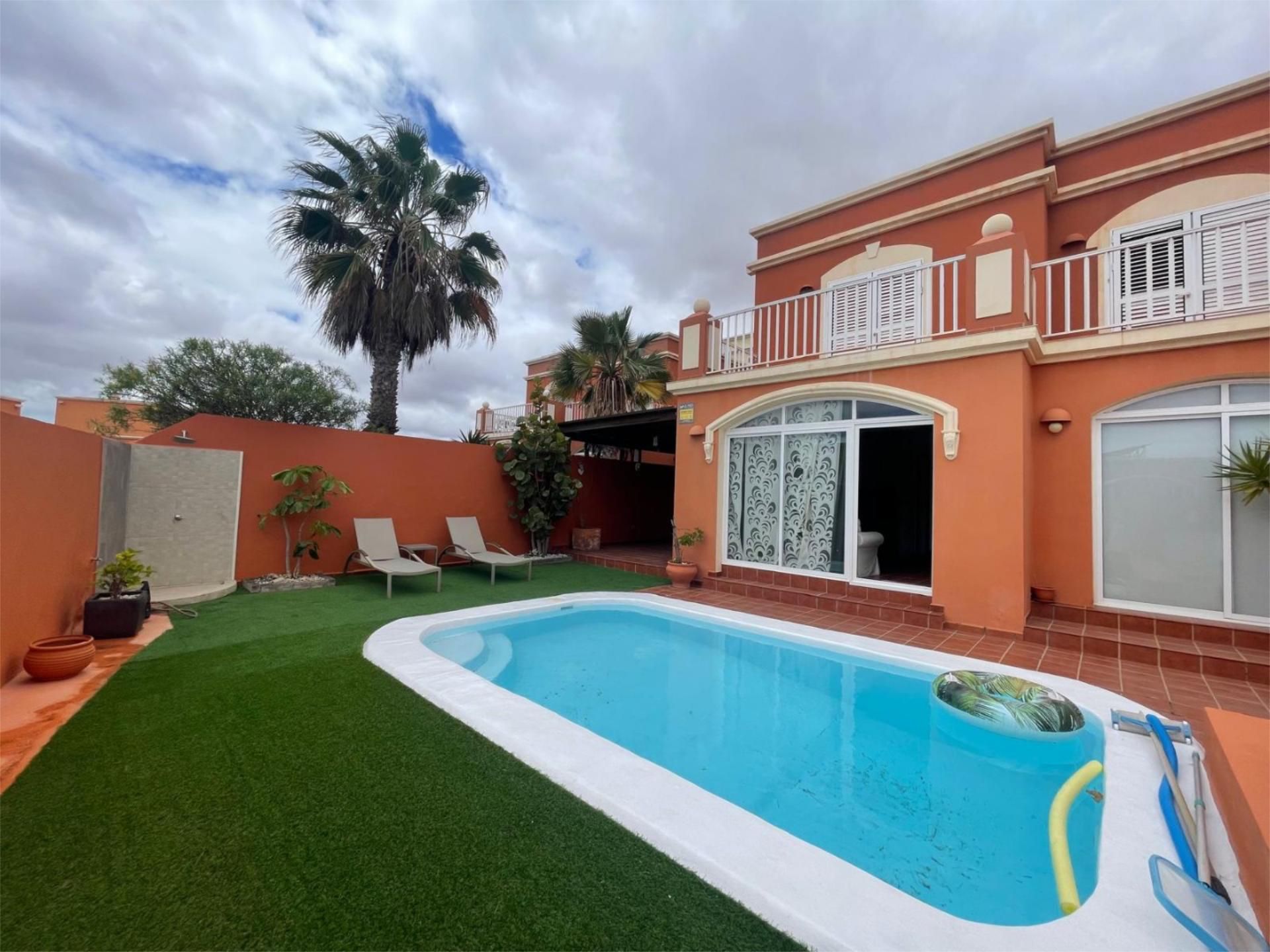 Vista exterior de Piso en venta en Puerto del Rosario con Jardín privado, Terraza y Piscina