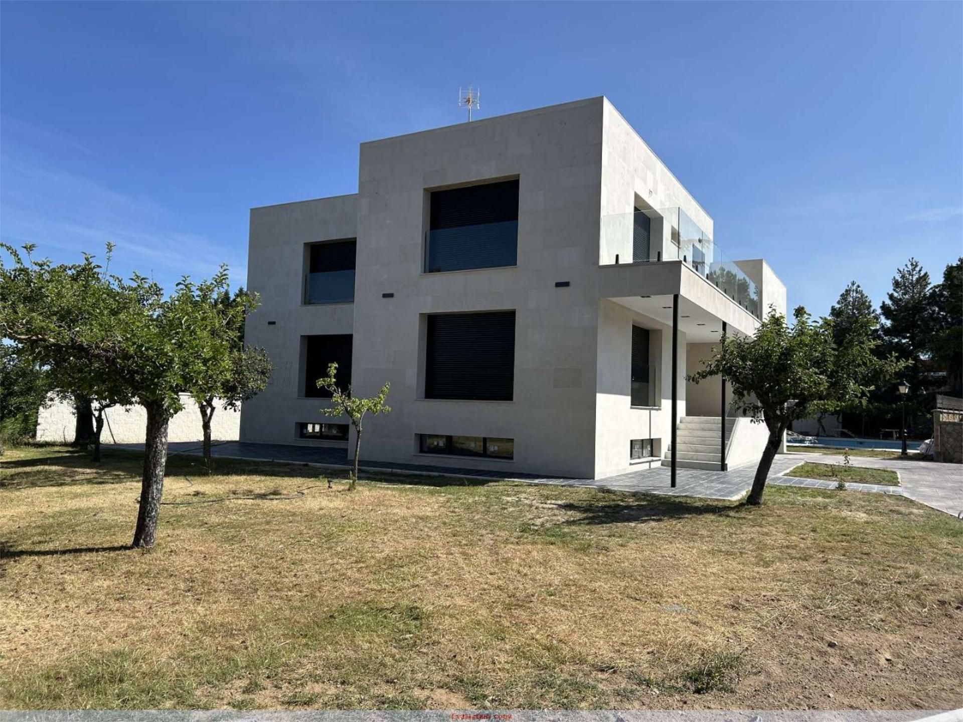 Exterior view of House or chalet for sale in Villamayor  with Heating, Private garden and Terrace