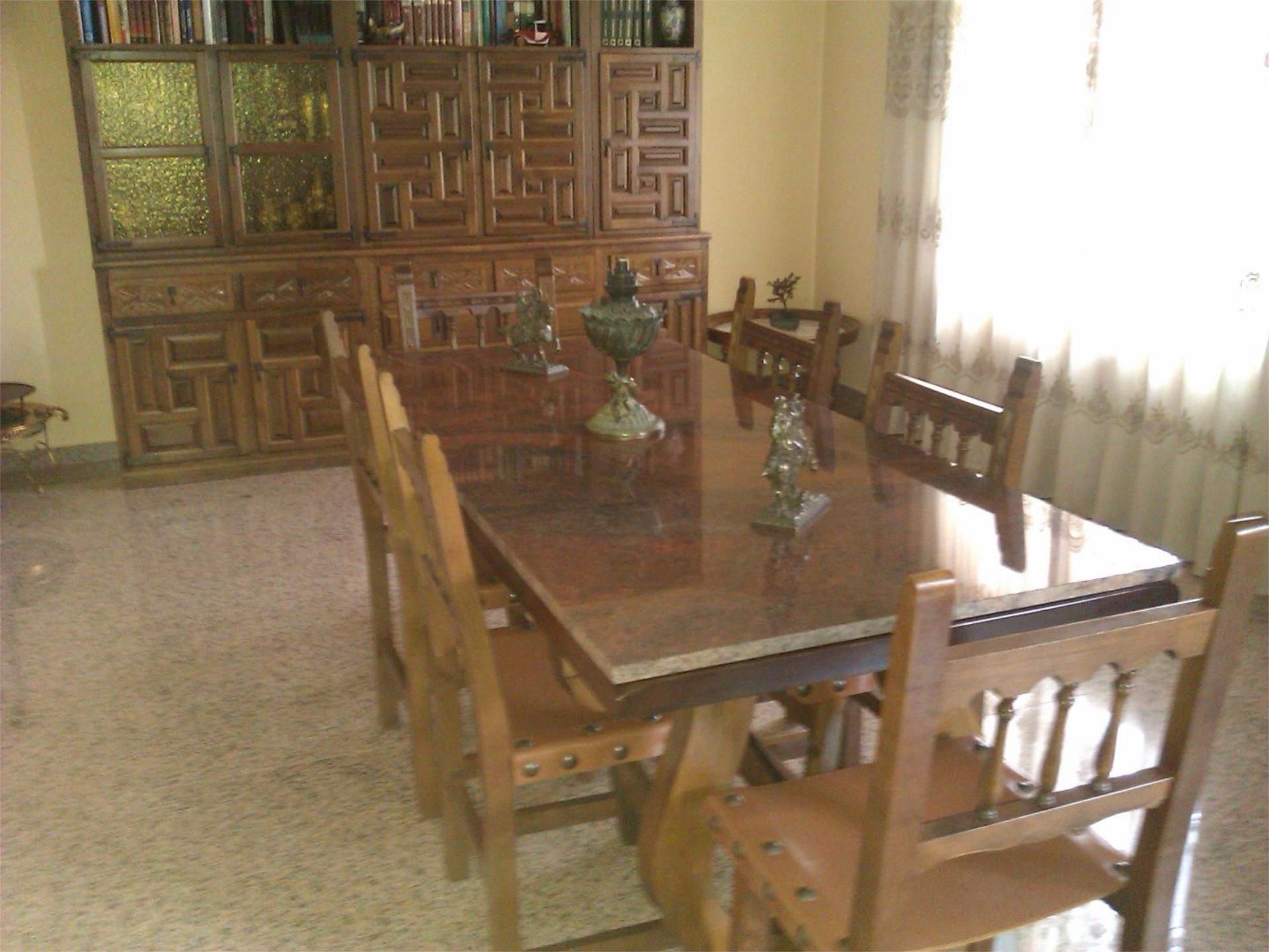 Comedor de Piso de alquiler en Calamocha con Calefacción, Amueblado y Balcón