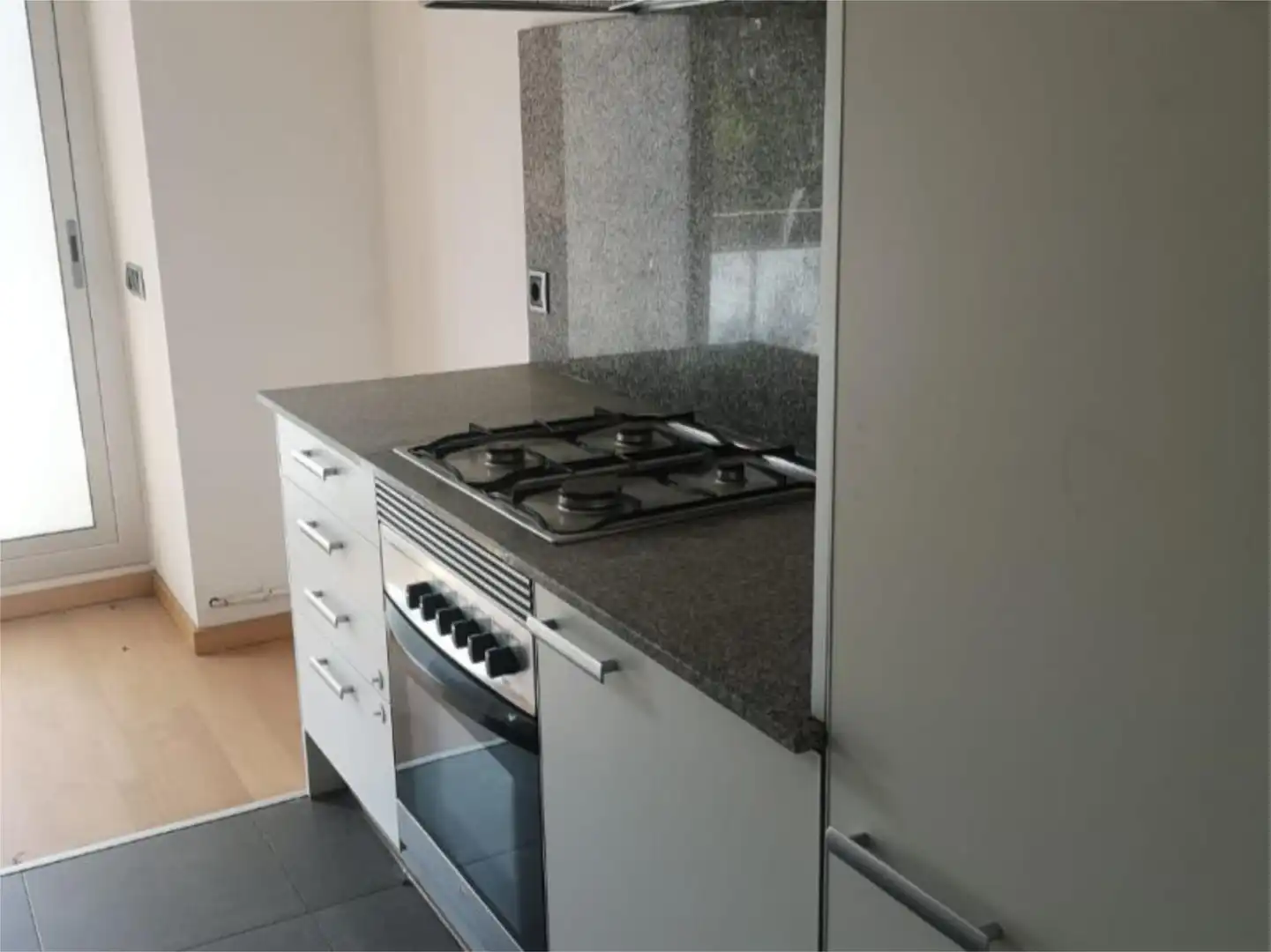 Flat for sale in Avinguda Maria Angels Anglada, 14, Poble Nou - Olivar Gran Kitchen of Flat for sale in Figueres with Heating, Private garden and Parquet flooring