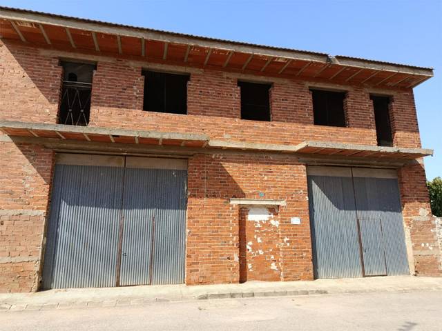 Casa adosada en Venta en Calle Calvario, 59 en Abengibre