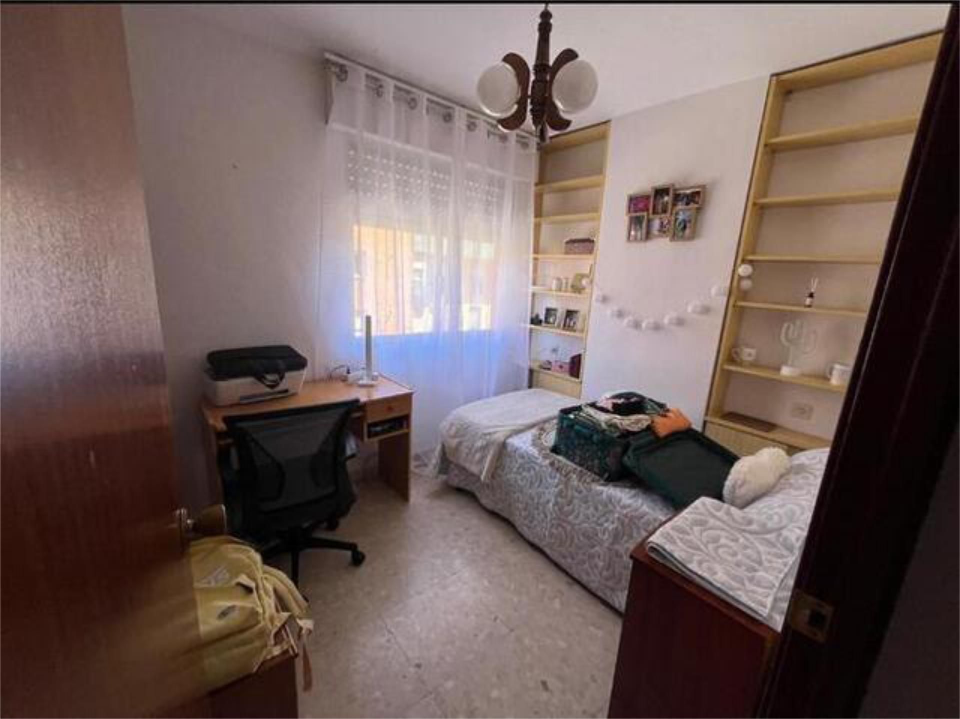 Dormitori de Estudi per a compartir en Badajoz Capital amb Terrassa