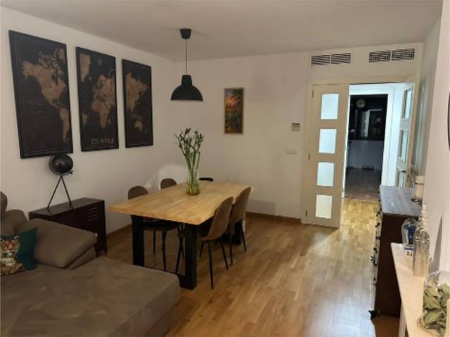 Piso en Alquiler en Calle Ignacio Garrido, 8 en Las Pajanosas