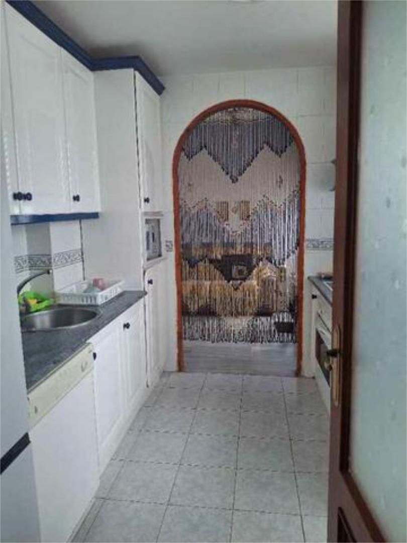 Flat to share in Valdepasillas - La Paz - Huerta Rosales