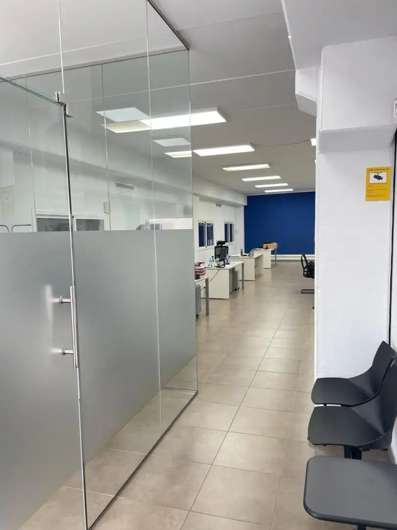 Geschaftsraum zur Miete in Carrer de Colom, 453, Polígon Industrial Santa Margarida Geschaftsraum zur Miete in Terrassa