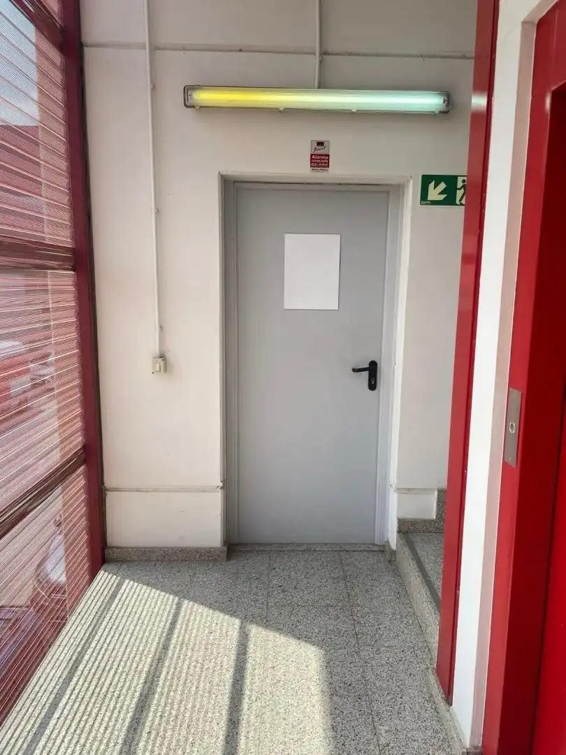 Geschaftsraum zur Miete in Carrer de Colom, 453, Polígon Industrial Santa Margarida Geschaftsraum zur Miete in Terrassa
