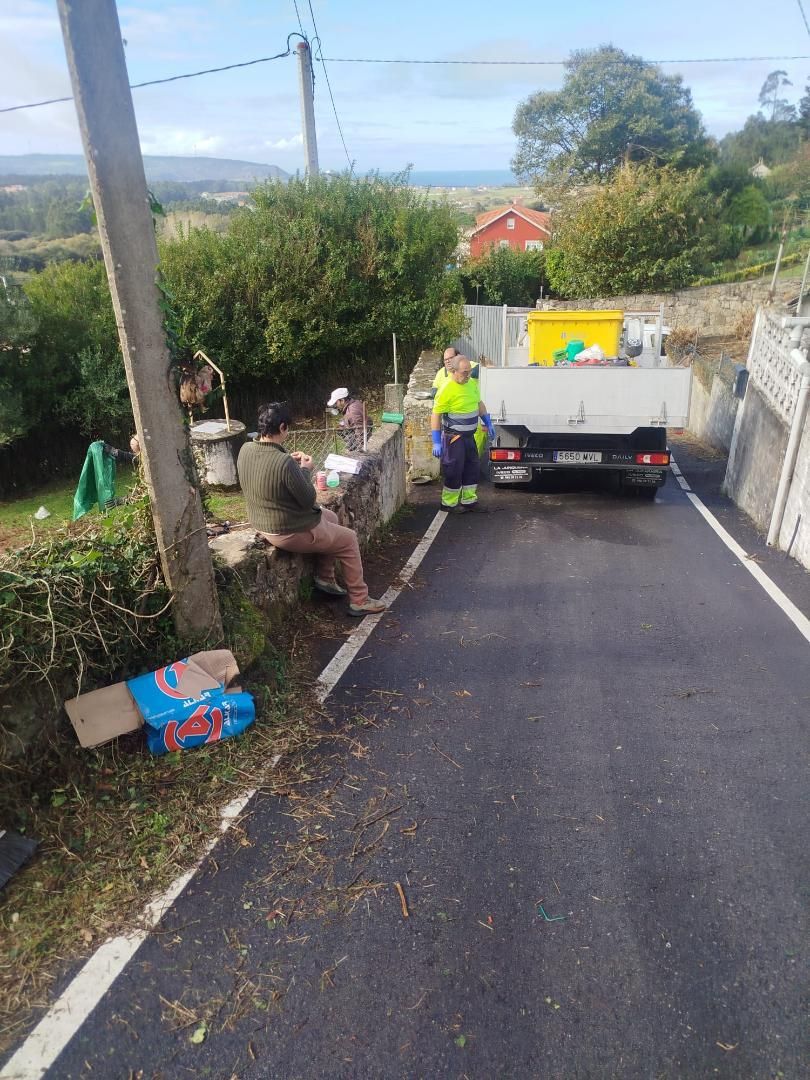 Vista exterior de Casa o xalet en venda en Malpica de Bergantiños amb Jardí privat, Terrassa i Traster