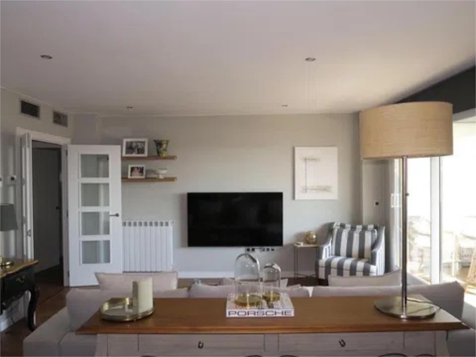Living room of Attic for sale in  Zaragoza Capital  with Air Conditioner, Terrace and Swimming Pool