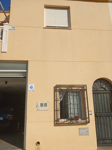 Casa adosada en Venta en Calle Ajedrez, 43 en San Isidro - Campohermoso