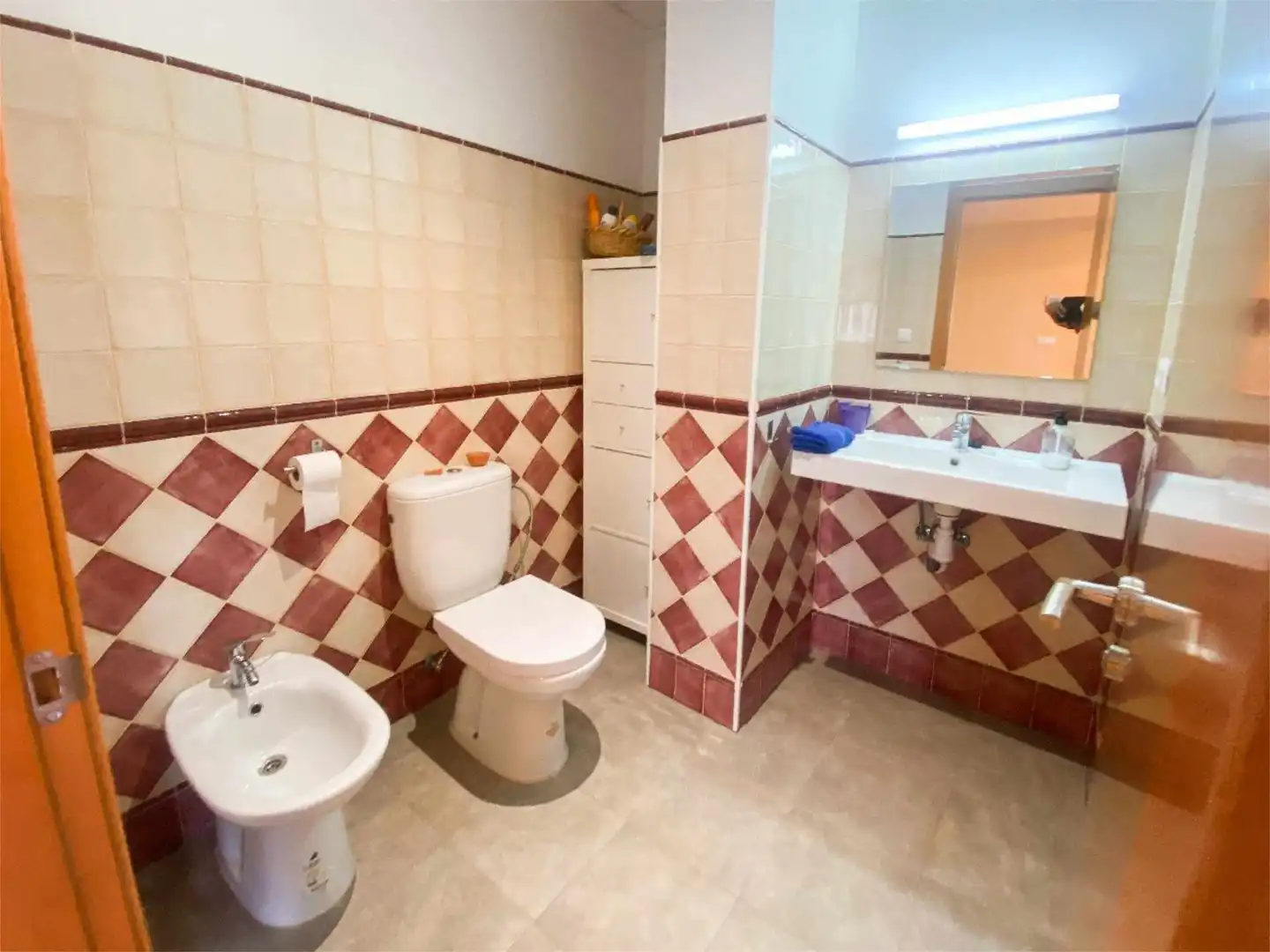 Wohnung zum Verkauf in Urbanitzacions i Pedanies Sud Badezimmer von Wohnung zum Verkauf in Alzira mit Klimaanlage, Terrasse und Schwimmbad