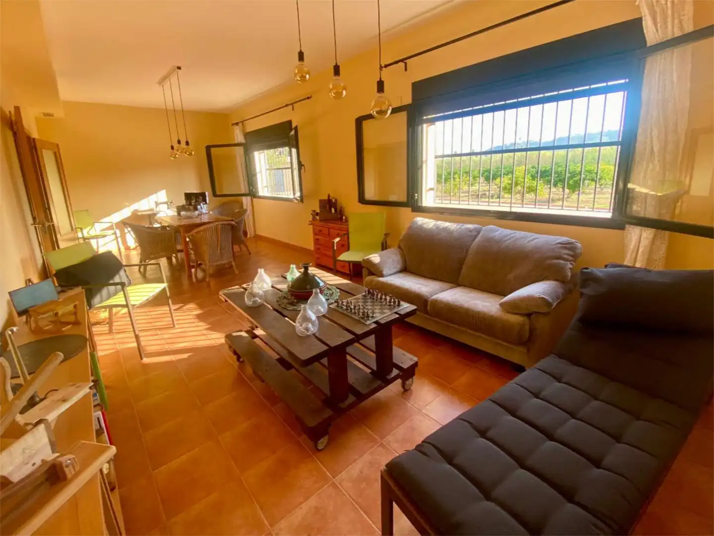 Wohnung zum Verkauf in Urbanitzacions i Pedanies Sud Wohnzimmer von Wohnung zum Verkauf in Alzira mit Klimaanlage, Terrasse und Schwimmbad
