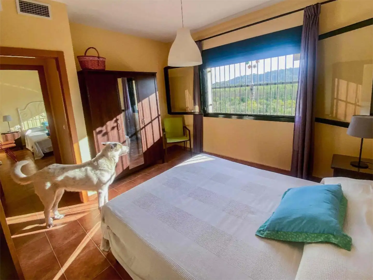 Wohnung zum Verkauf in Urbanitzacions i Pedanies Sud Schlafzimmer von Wohnung zum Verkauf in Alzira mit Klimaanlage, Terrasse und Schwimmbad