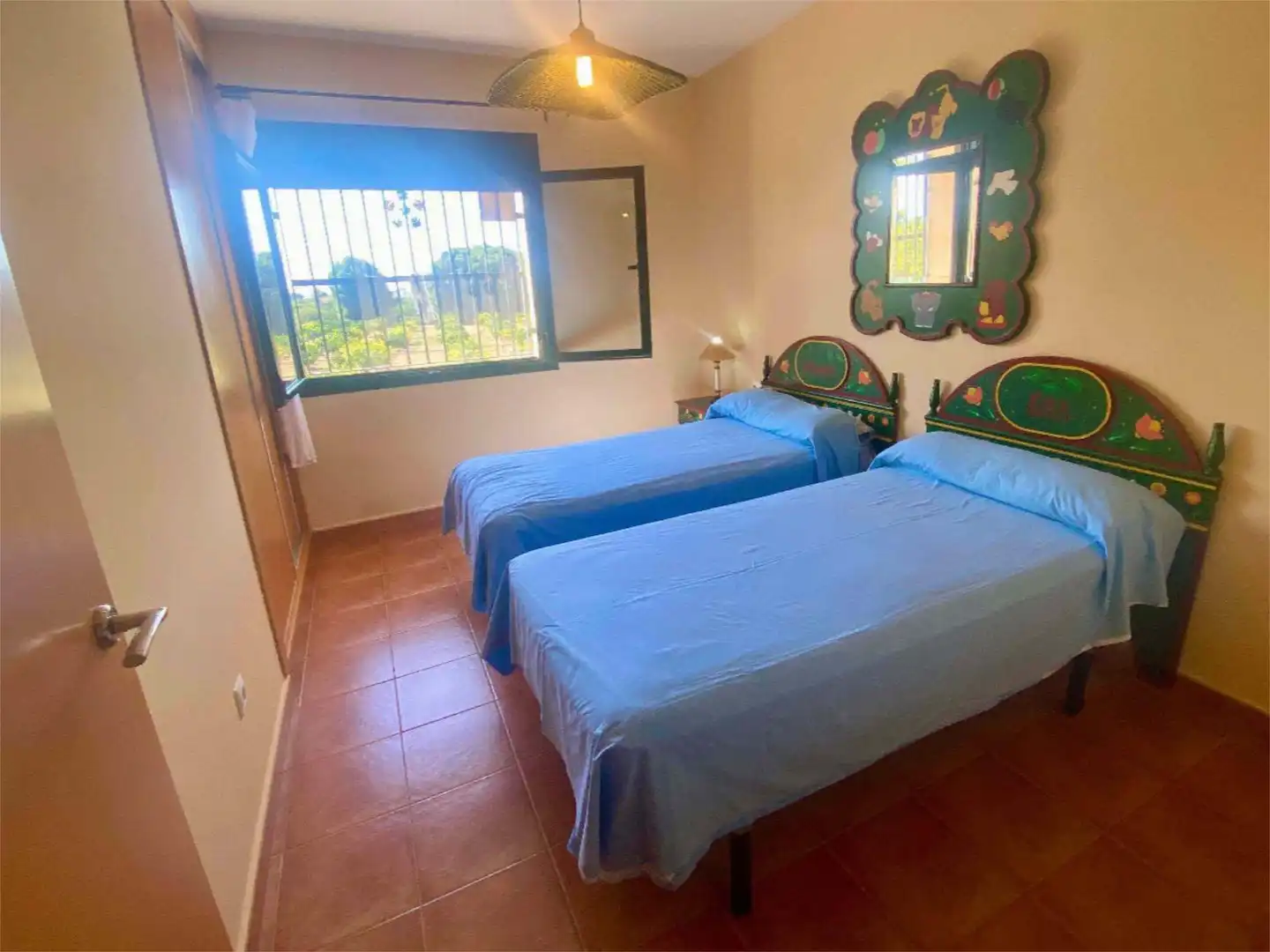 Wohnung zum Verkauf in Urbanitzacions i Pedanies Sud Schlafzimmer von Wohnung zum Verkauf in Alzira mit Klimaanlage, Terrasse und Schwimmbad