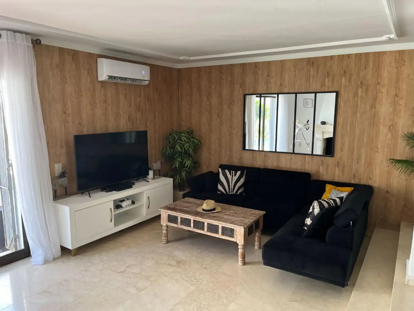 Houses for sale in Avenida Entremares, 32, El Sabinar – Urbanizaciones – Las Marinas – Playa Serena Living room of Houses for sale in Roquetas de Mar with Air Conditioner, Heating and Private garden