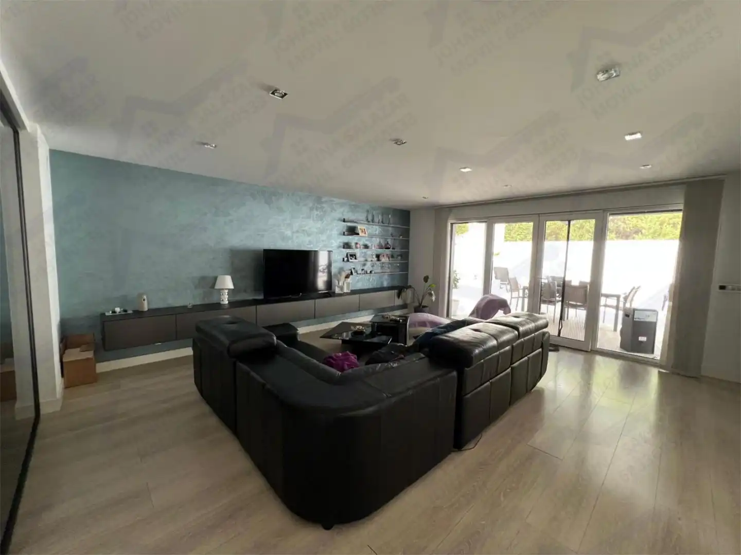 Living room of Houses for sale in  Albacete Capital  with Terrace, Swimming Pool and Balcony