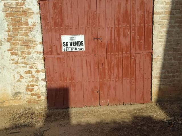 Garaje en Venta en Calle Baja, 11 en Casasimarro