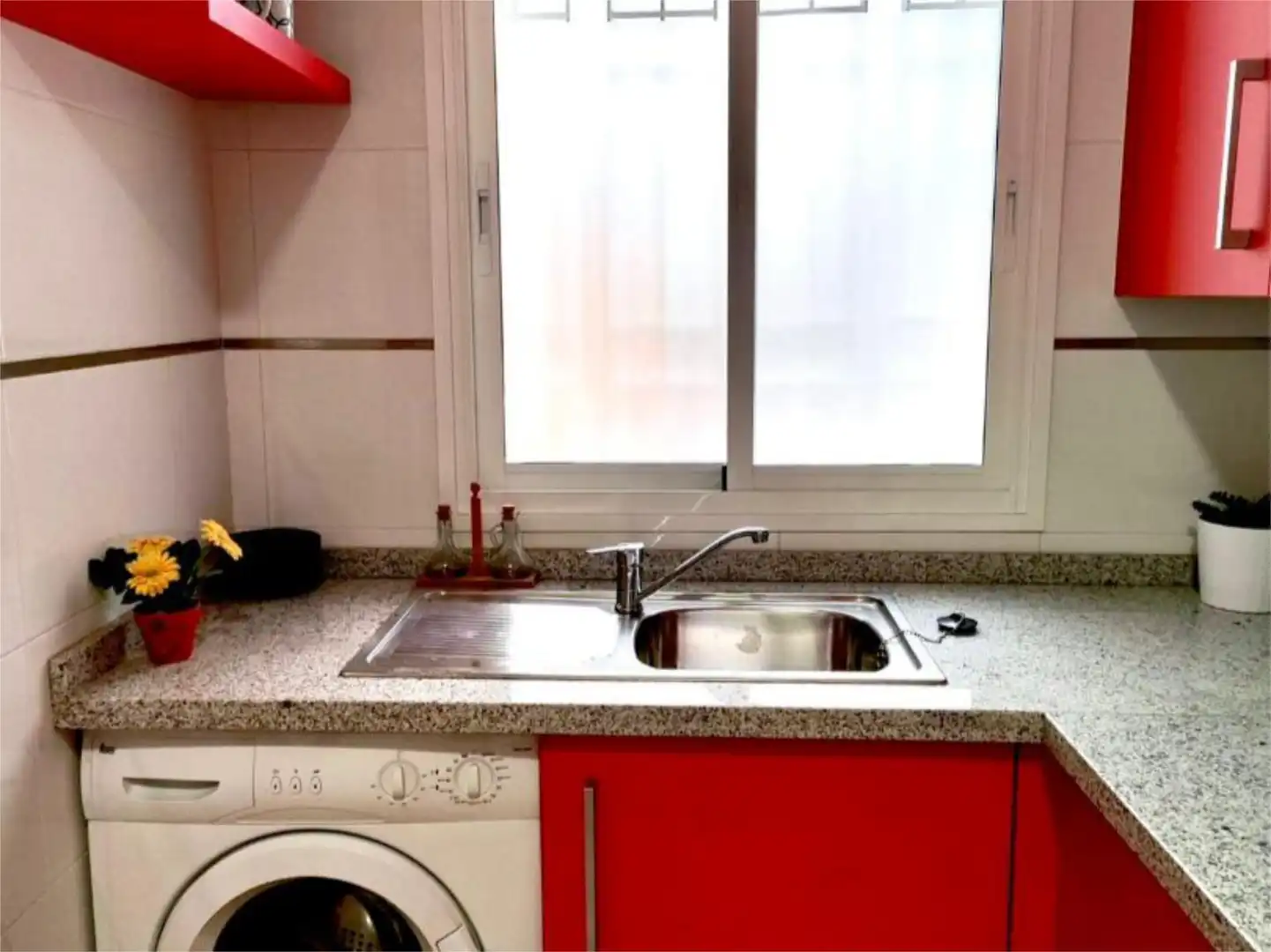 Flat for sale in Calle Juan de Herrera, 10, La Trinidad Kitchen of Flat for sale in Málaga Capital with Air Conditioner