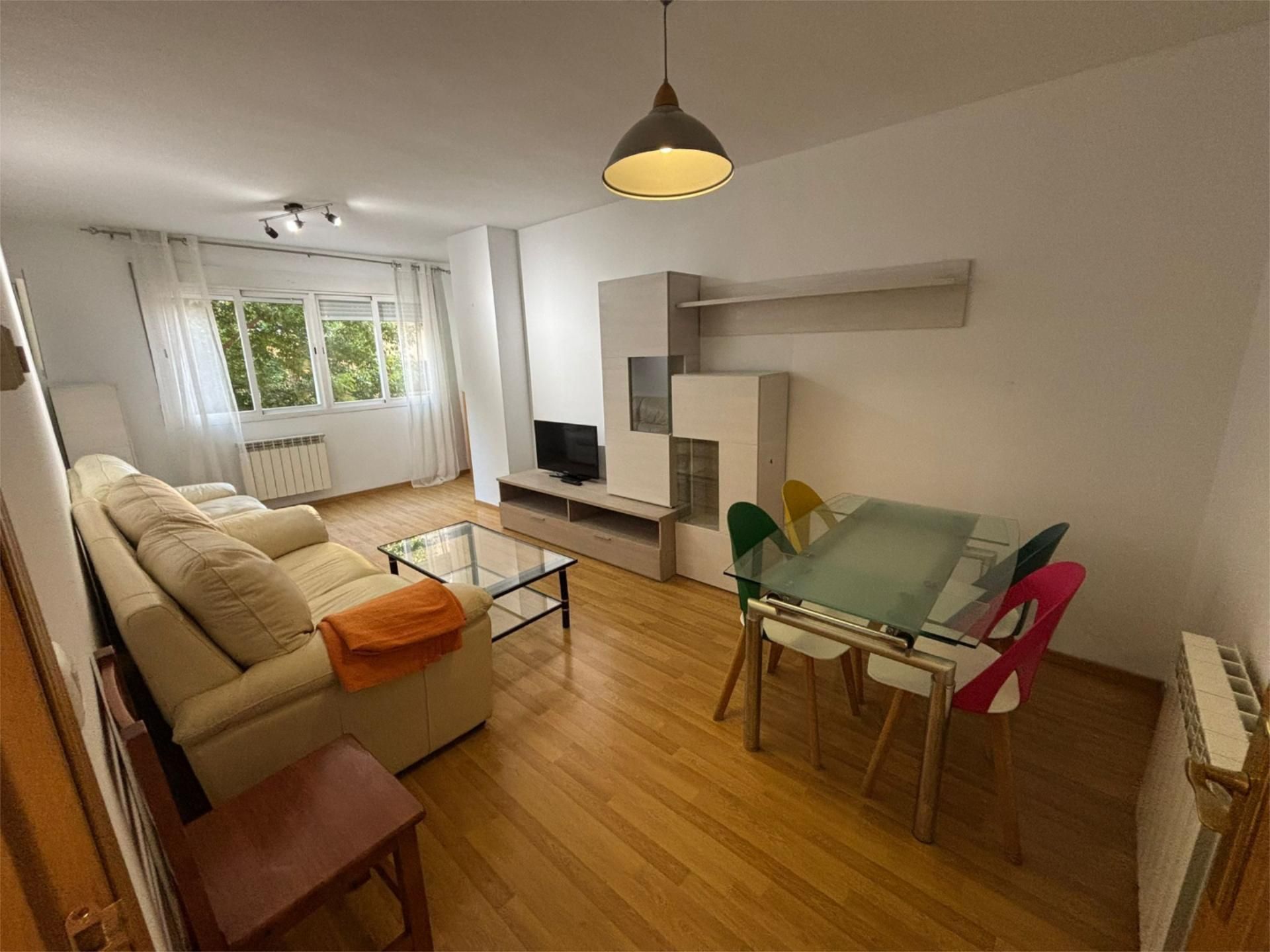 Flat to rent in Calle Cañar, 4, Rosaleda - Juventud