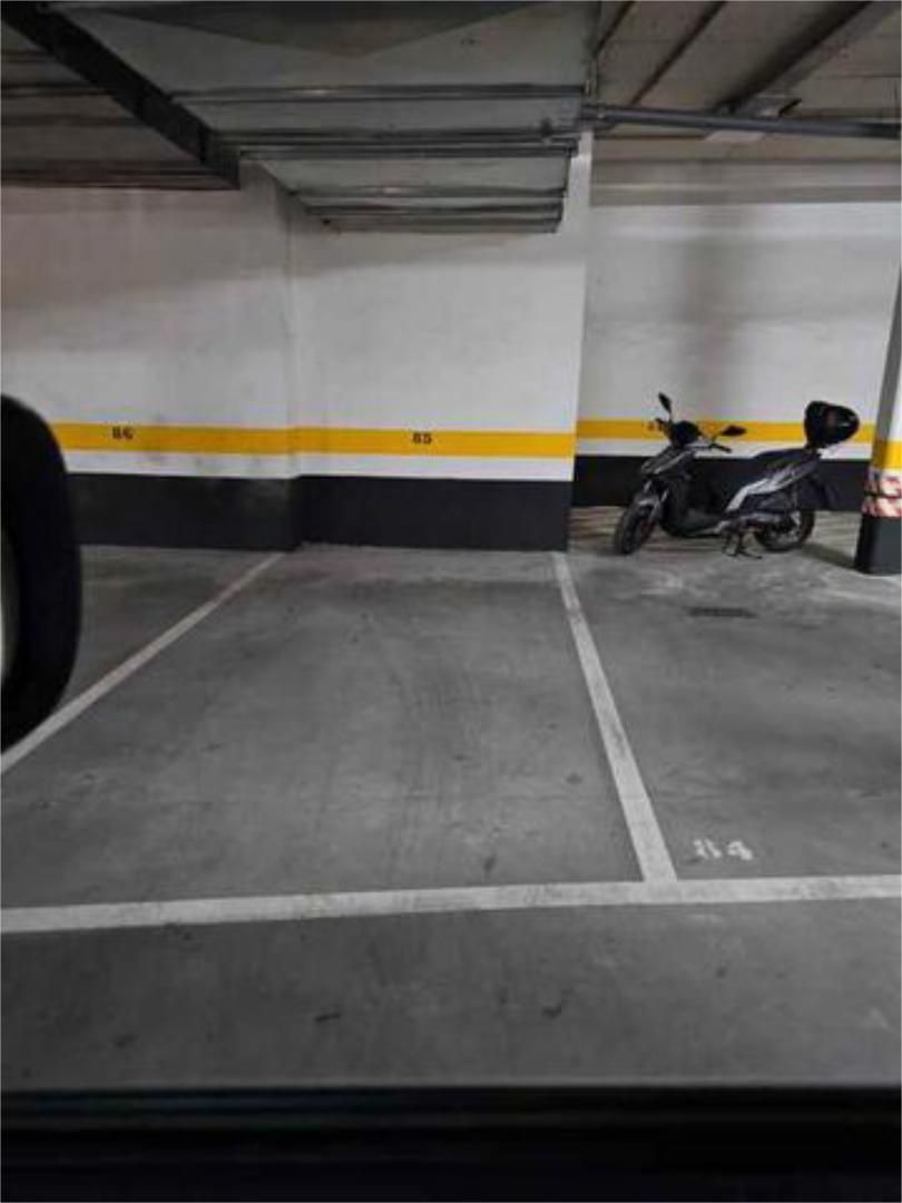 Parking of Garage to rent in Estepona