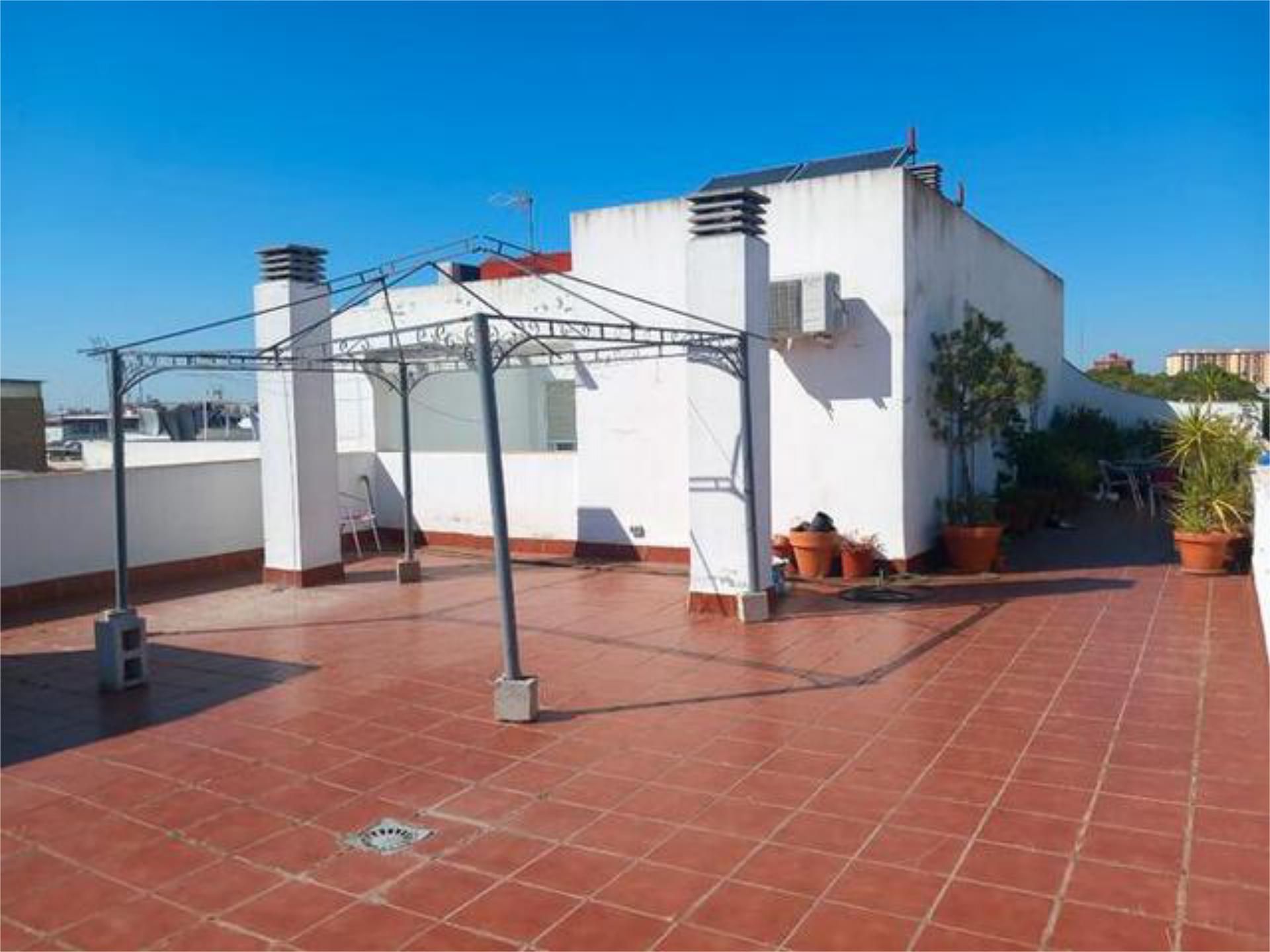 Attic to rent in El Cerro