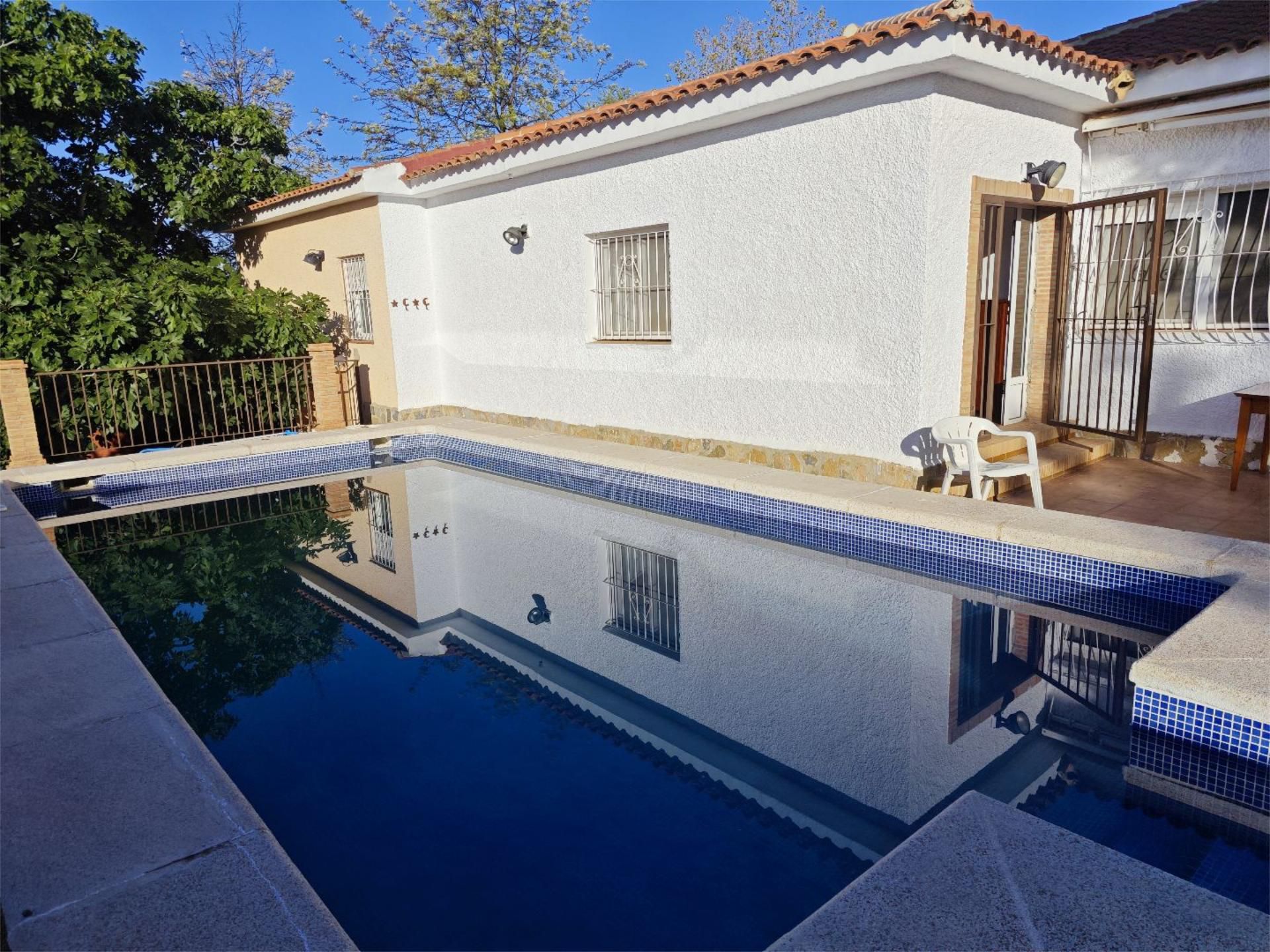 Piscina de Pis en venda en San Vicente del Raspeig / Sant Vicent del Raspeig amb Jardí privat, Terrassa i Traster