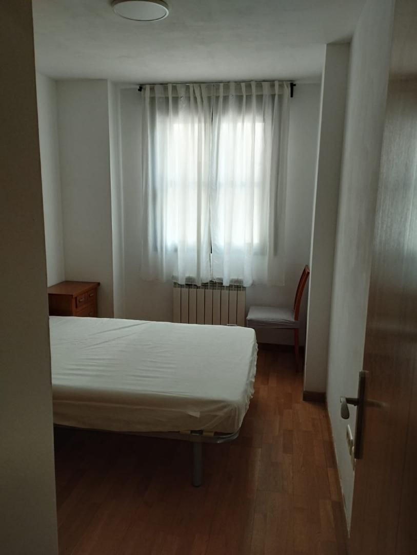 Bedroom of Flat to rent in Miraflores de la Sierra  with Heating, Parquet flooring and Terrace